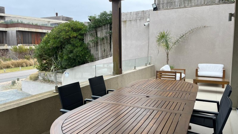 Departamento en alquiler  con parrilla a pasos de Playa Montoya